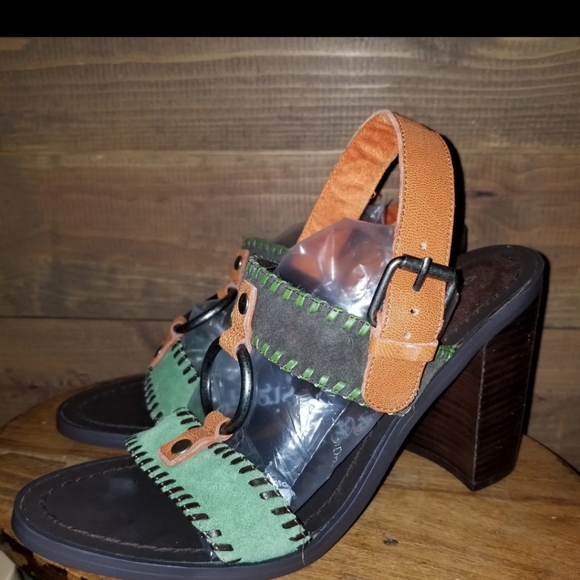 Chinese Laundry  Leather Colorblock Retro Style"Golden" Wedge Style Sandals 9.5 - Picture 1 of 12